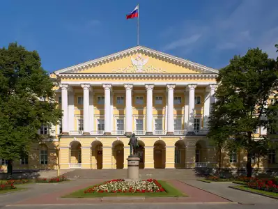 Экскурсия "Смольный. Три эпохи".